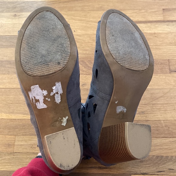 *last chance!!* Rampage | Women’s suede grey lace-up heels - Picture 14 of 16